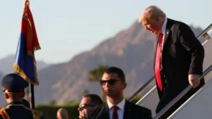 দেবের সহ-অভিনেতা থেকে এখন মুদি দোকানদার খলনায়ক সুরজিৎ